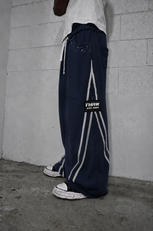 THAW STRIPES SWEATS